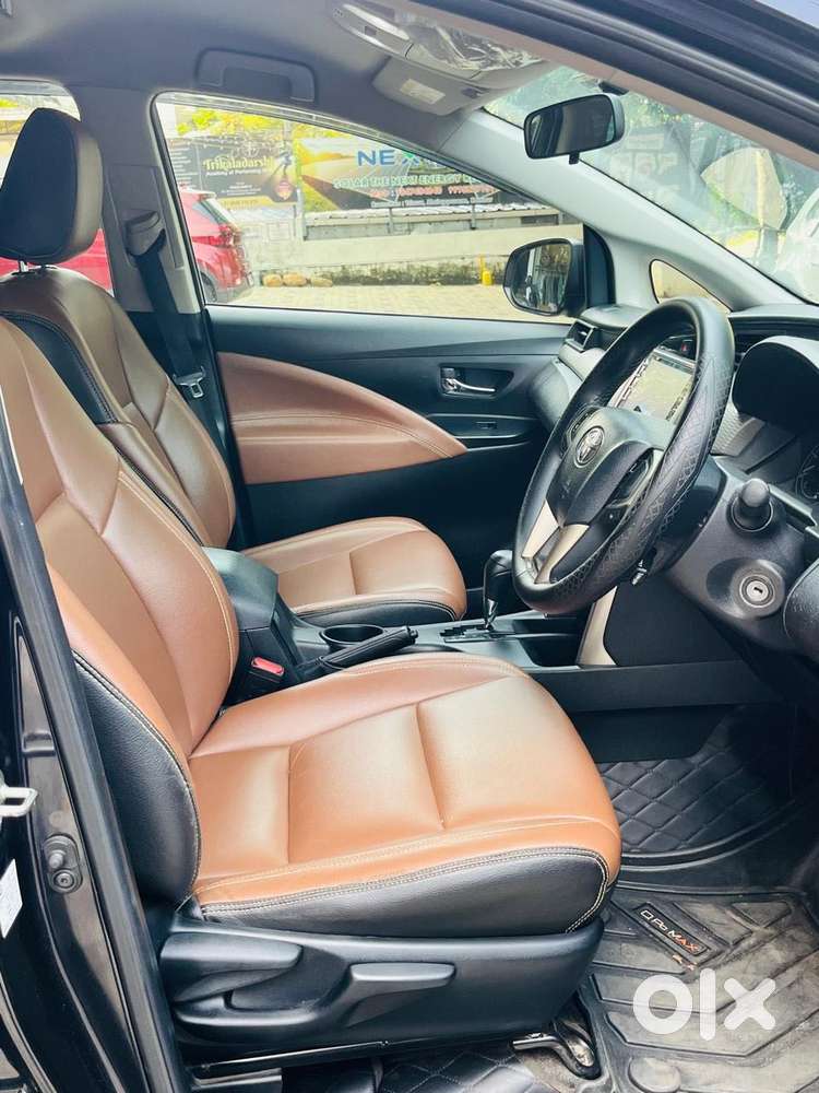 Toyota Innova Crysta 2.4 G Plus Mt 8 Str, 2021, Petrol
