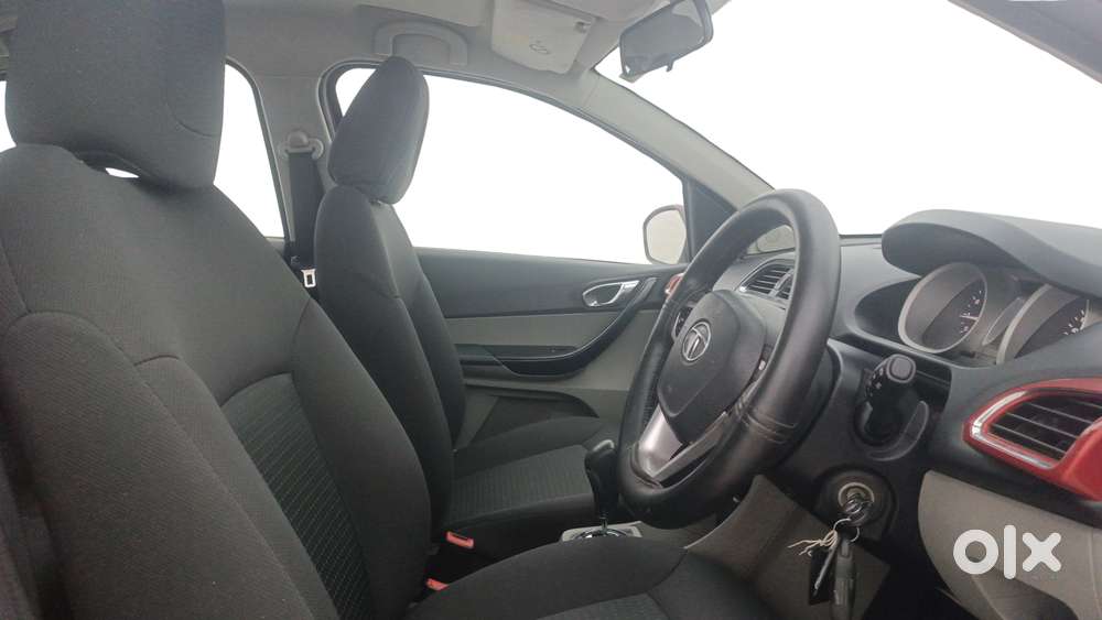 Tata Tiago 1.2 Revotron Xza, 2017, Petrol
