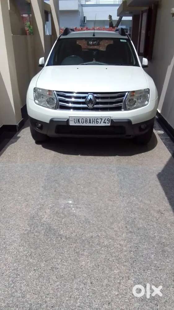 Compact Suv( Renault Duster)+ Hatchback (hyundai Santro)