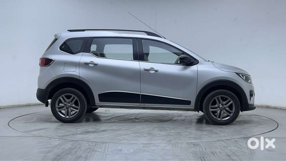 Renault Triber Rxz Easy-r Amt, 2024, Petrol