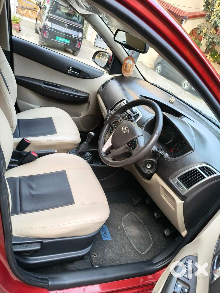 Hyundai I20 Sportz Plus, 2014, Petrol