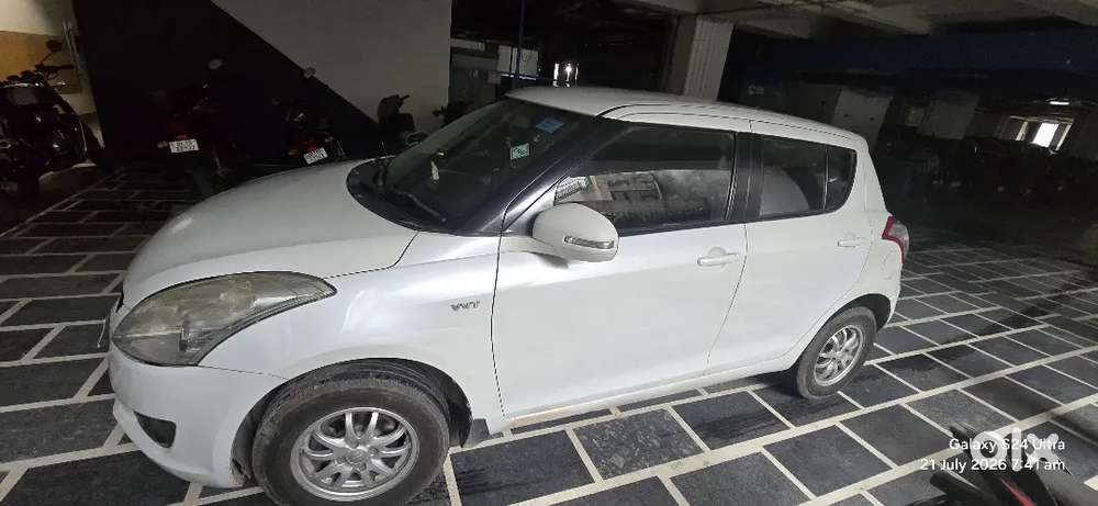 Swift Vxi 2013 Cng New Yokohama Tyres & Suzuki Alloy Wheels