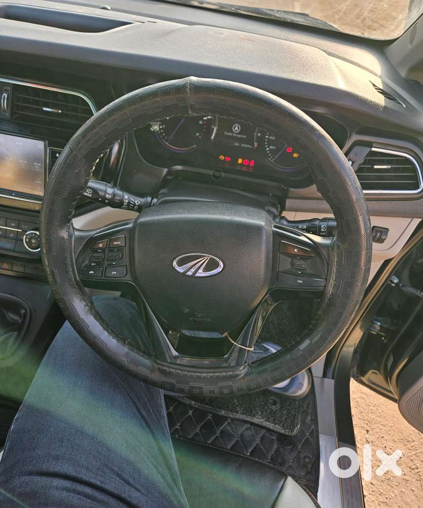 Mahindra Marazzo M6, 2018, Diesel