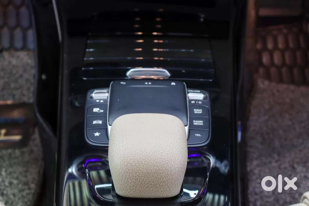 Mercedes-benz A-class Limousine 200, 2021, Petrol