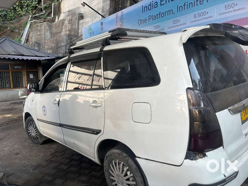 Toyota Innova 2016 Diesel Well Maintained