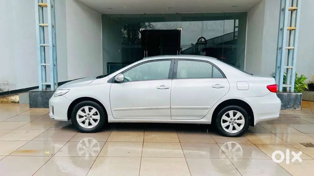 Toyota Corolla Altis 2013 Doctor Used. No Brokers Please.