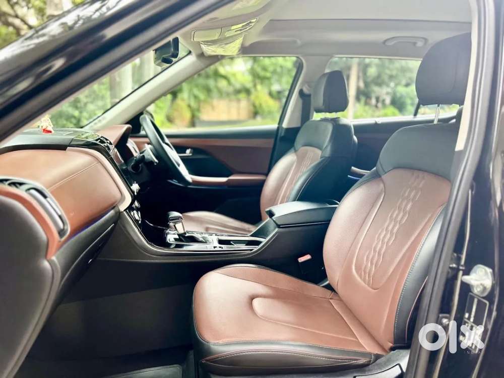 Hyundai Alcazar 2.0 Signature (o) Petrol At 6 Str, 2022, Petrol