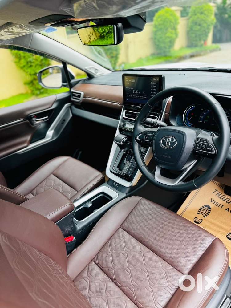 Toyota Innova Hycross 2.0 Zx Hybrid 7 Str, 2024, Electric