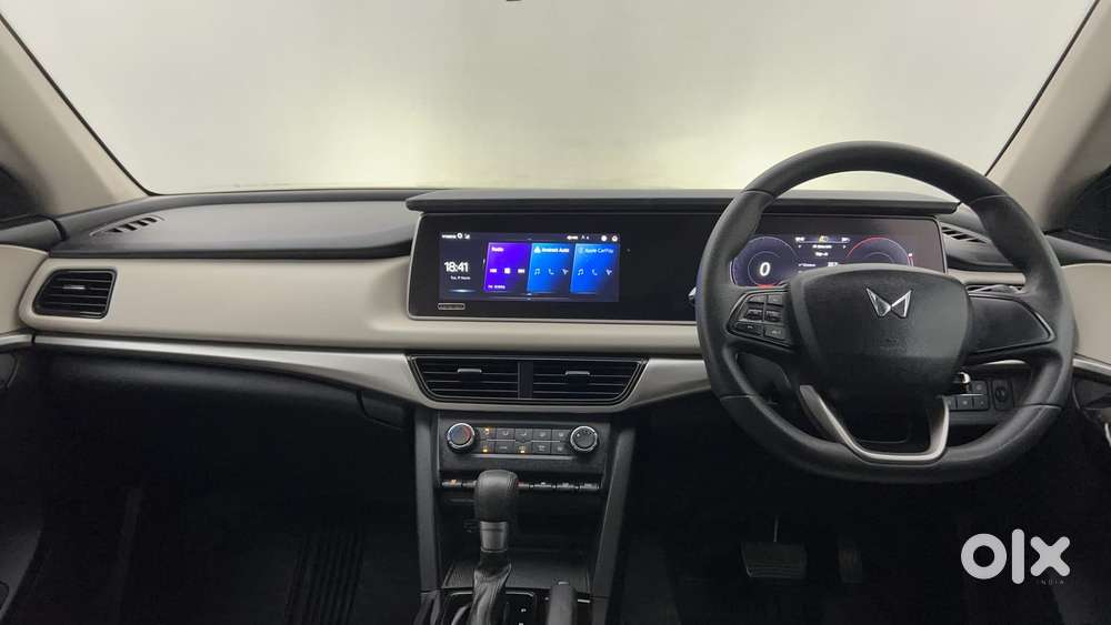 Mahindra Xuv700 2.2 Ax 5 Diesel At 7 Str, 2023, Diesel