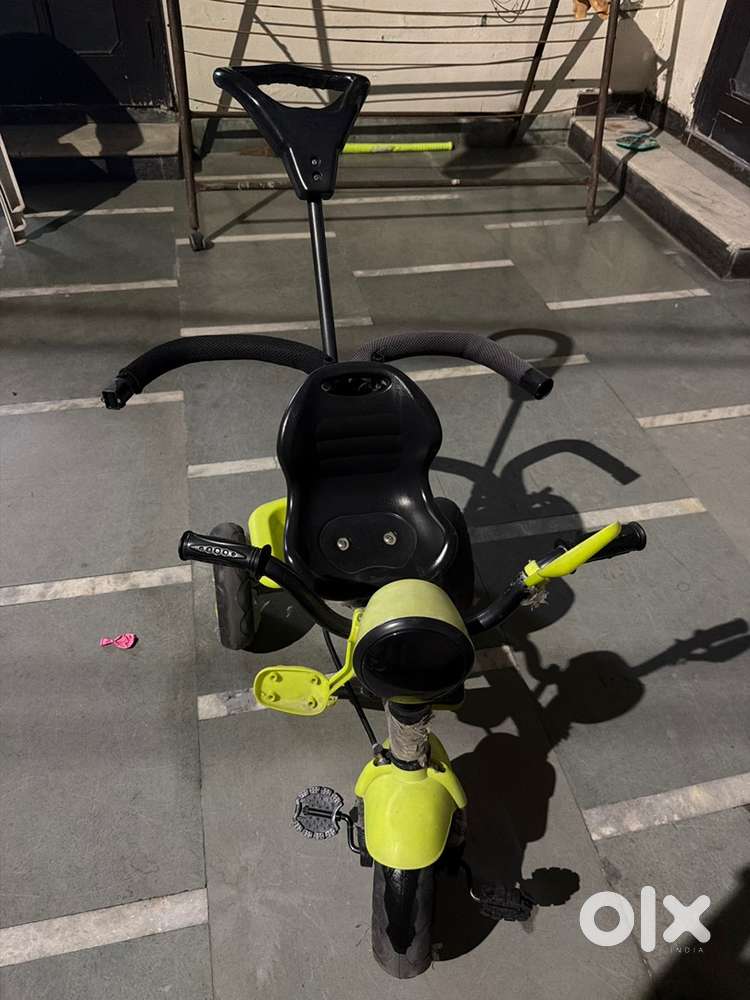 Tricycle for kids