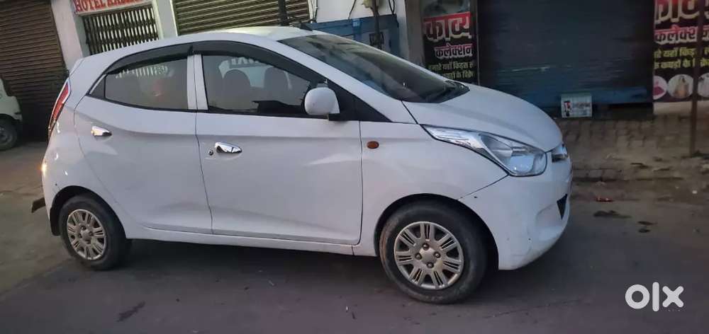 Yah Yon Mujhe Sel Karna Hai Bahut Argent 5 Tyre New Hai Ekadam Engine