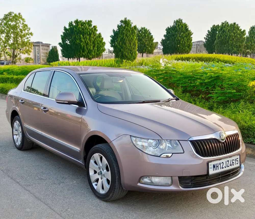 Skoda Superb 2013 Petrol 78000 Km Second Owner