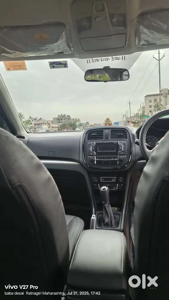 Maruti Suzuki Brezza 2018 New Tyre