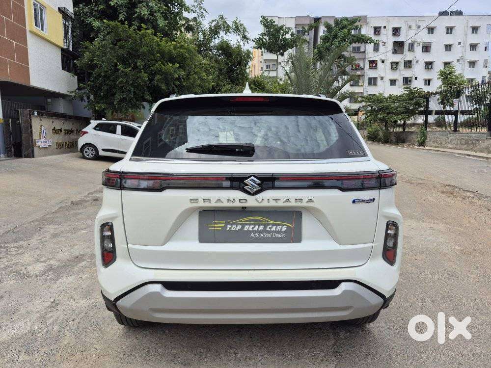 Maruti Suzuki Grand Vitara Alpha Smart Hybrid, 2023, Petrol