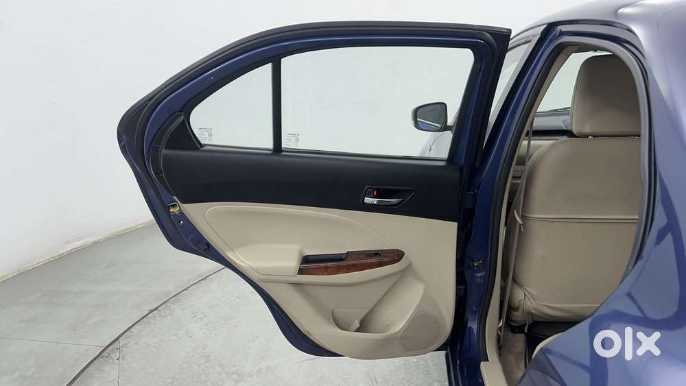 Maruti Suzuki Dzire 1.2 Zxi Amt, 2017, Petrol