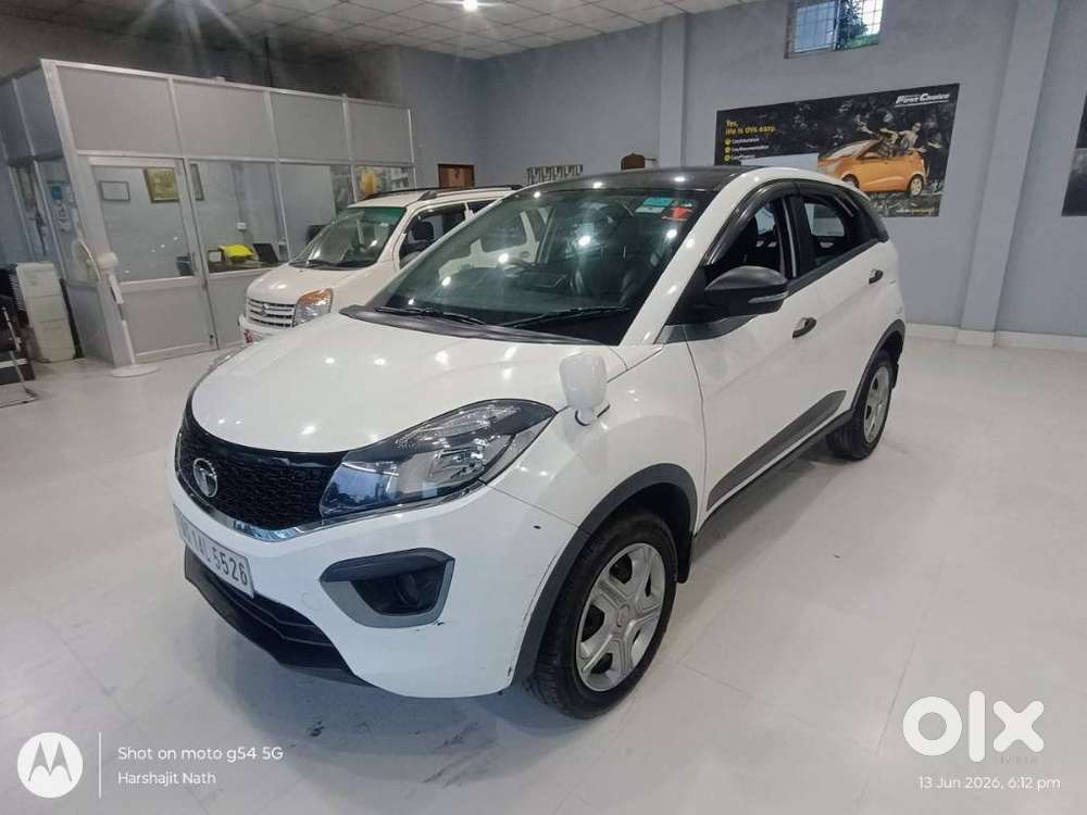 Tata Nexon 1.5 Revotorq Xm (s), 2020, Petrol