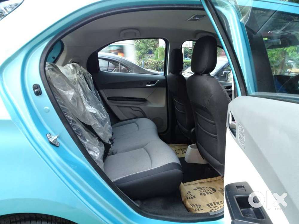 Tata Tiago 1.05 Revotorq Xz Plus Dualtone, 2025, Petrol