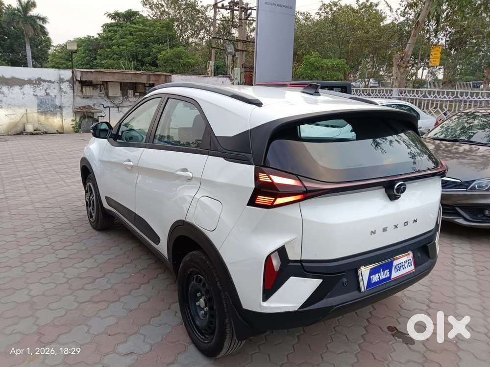 Tata Nexon 1.5 Revotorq Xma Amt, 2025, Petrol