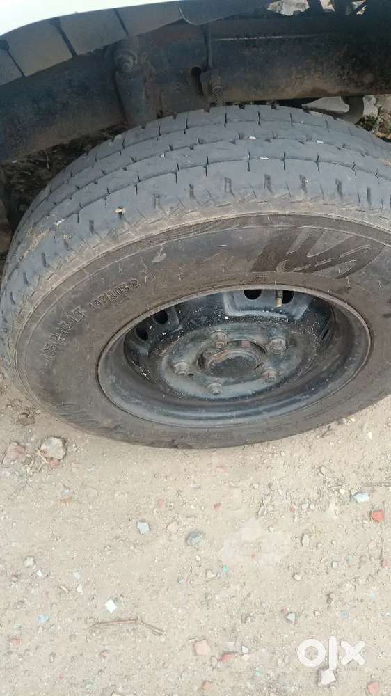 Mahindra Bolero Max Truck