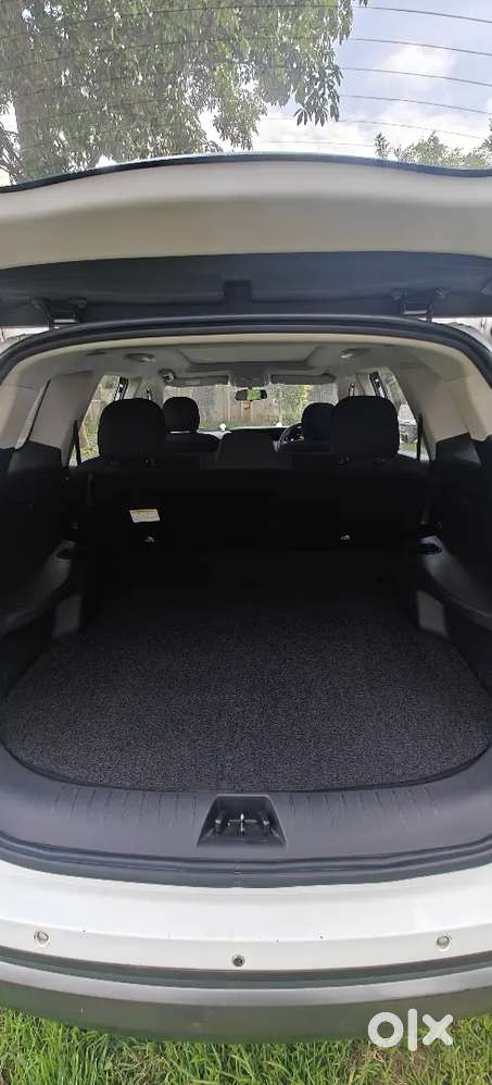 Mint Condition Mahindra Xuv700 2021 Petrol Manual