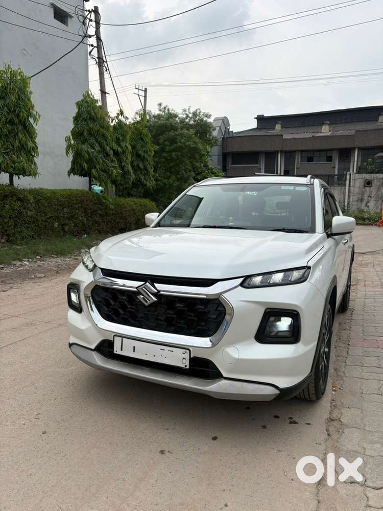 Maruti Suzuki Vitara Petrol Manual 2025