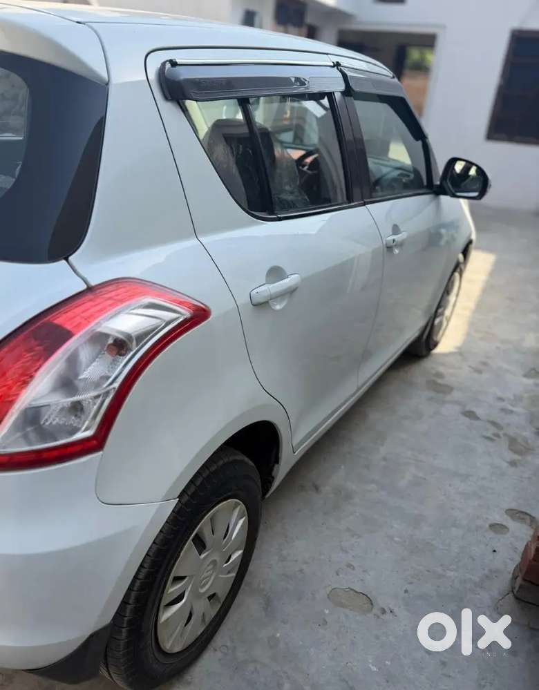 Maruti Suzuki Swift Vxi Petrol 2012 Well Maintained