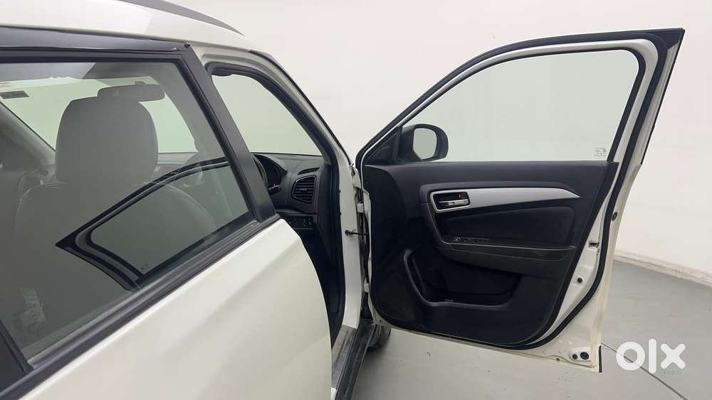 Maruti Suzuki Vitara Brezza 1.5 Zxi At, 2022, Petrol