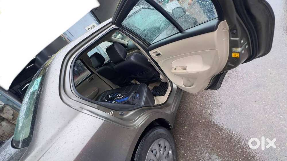 Swift Dzire 2015, Petrol. Single Owner, Full Insurance, Uk No.
