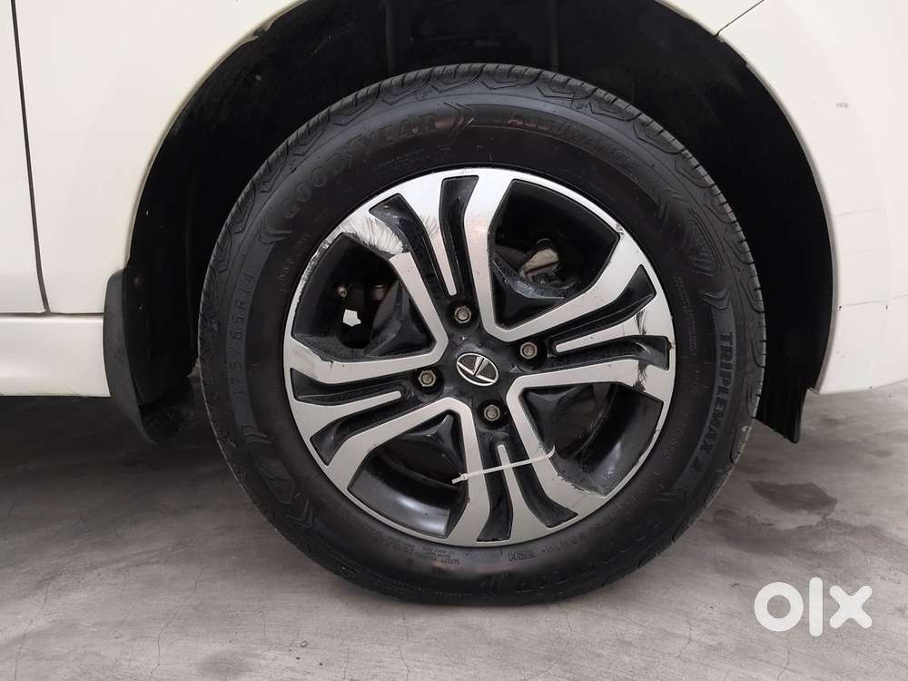 Tata Tiago Xza, 2019, Petrol