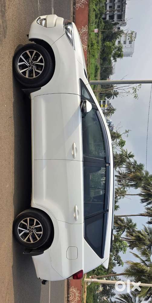 Toyota Innova Crysta 2.4 V 8 Str, 2018, Diesel