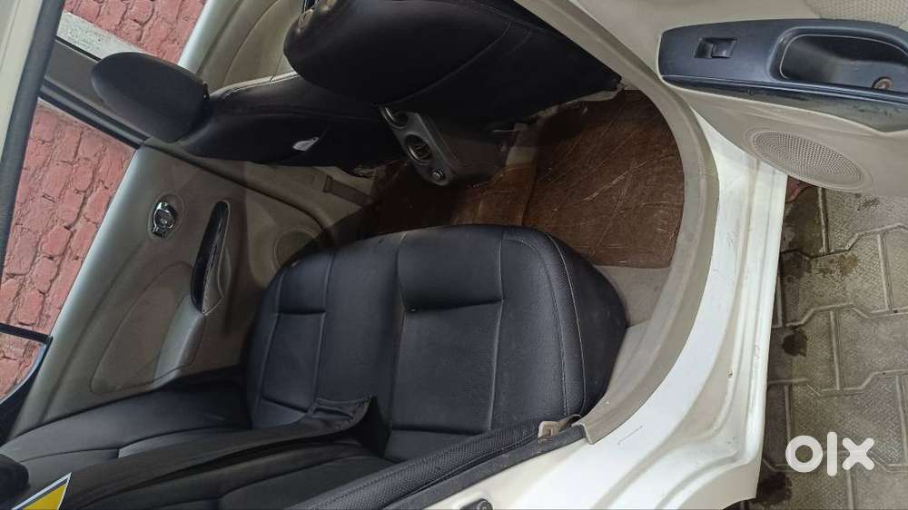 Nissan Sunny Diesel 2012
