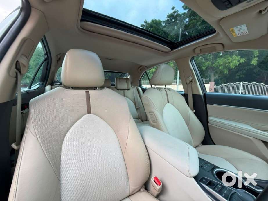 Toyota Camry 2.5 Hybrid, 2024, Petrol