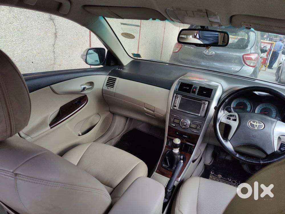 Toyota Corolla Altis 1.8g Limited, 2012, Petrol