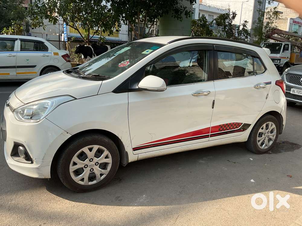 Hyundai I10 Sportz, 2016, Petrol