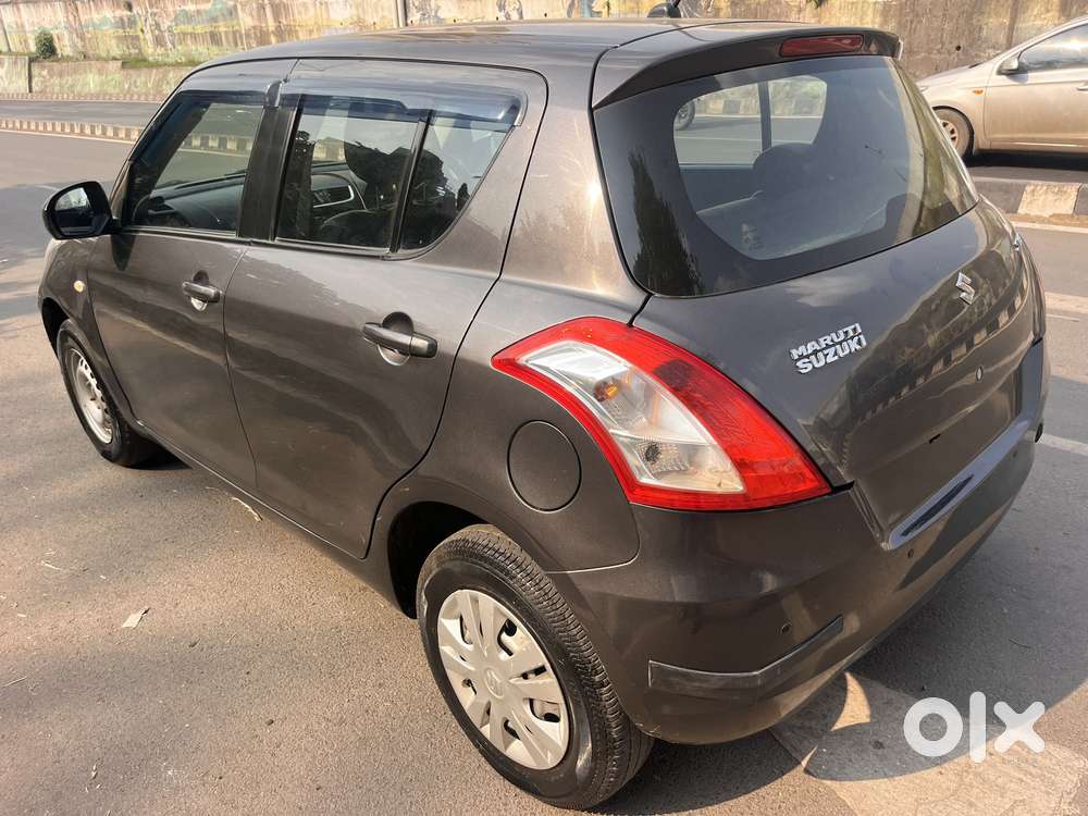 Maruti Suzuki Swift Lxi Bsiv, 2016, Petrol