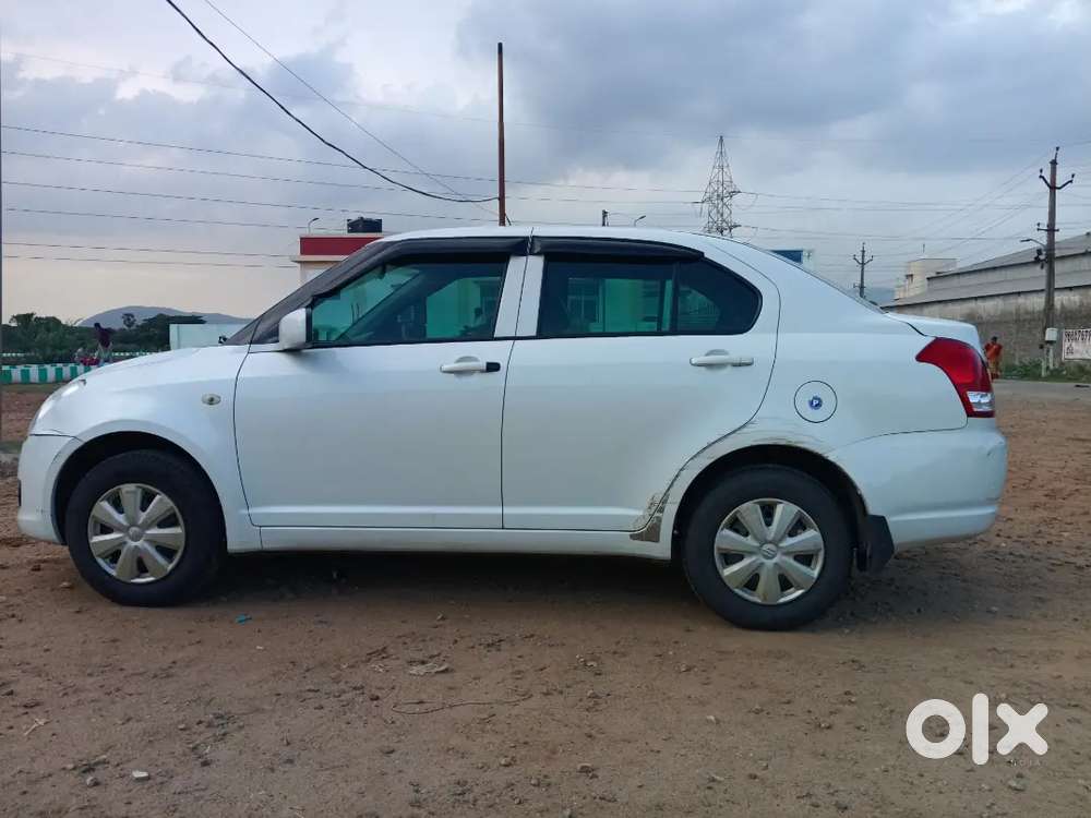 Maruti Suzuki Swift Dzire 2011 Petrol Well Maintained