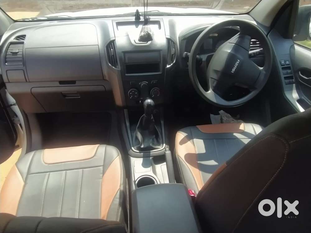 Isuzu D-max 2023 Diesel 18000 Km Driven
