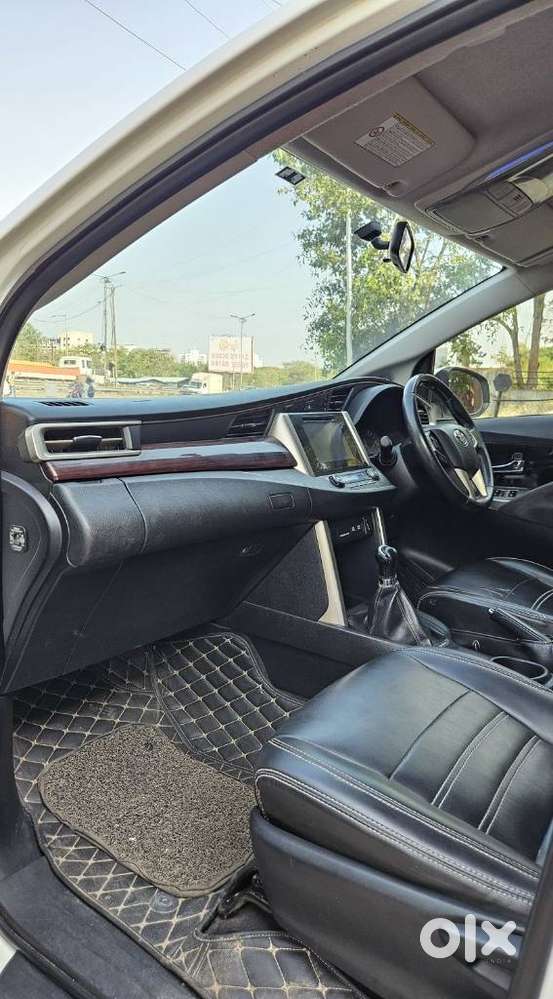 Toyota Innova Crysta 2.4 Vx Mt, 2017, Diesel