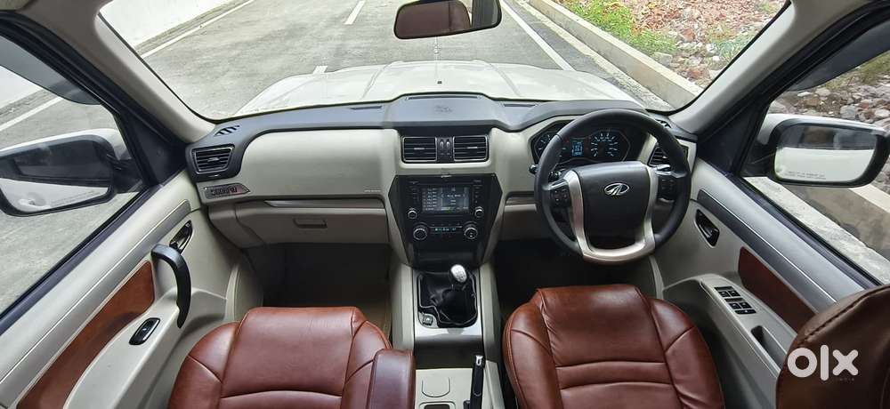 Mahindra Scorpio S10, 2015, Diesel