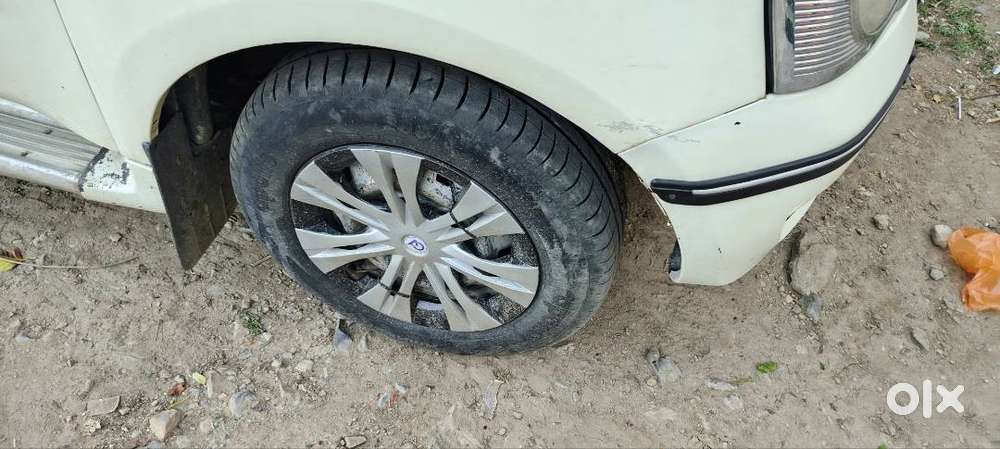 गाड़ी कंपलीट है मुझे अर्जेंट सेल करना है