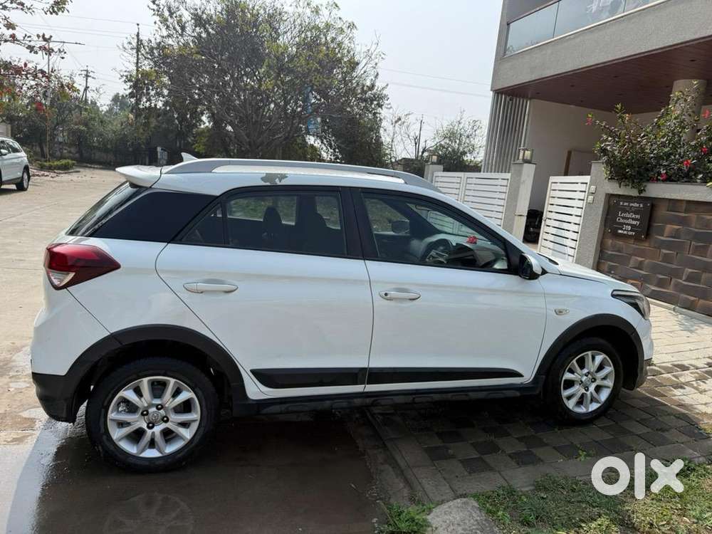 Hyundai I20 Active 2017 Diesel Well Maintained