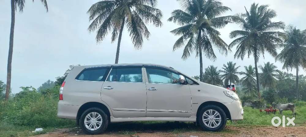 Toyota Innova 2014 Diesel Well Maintained