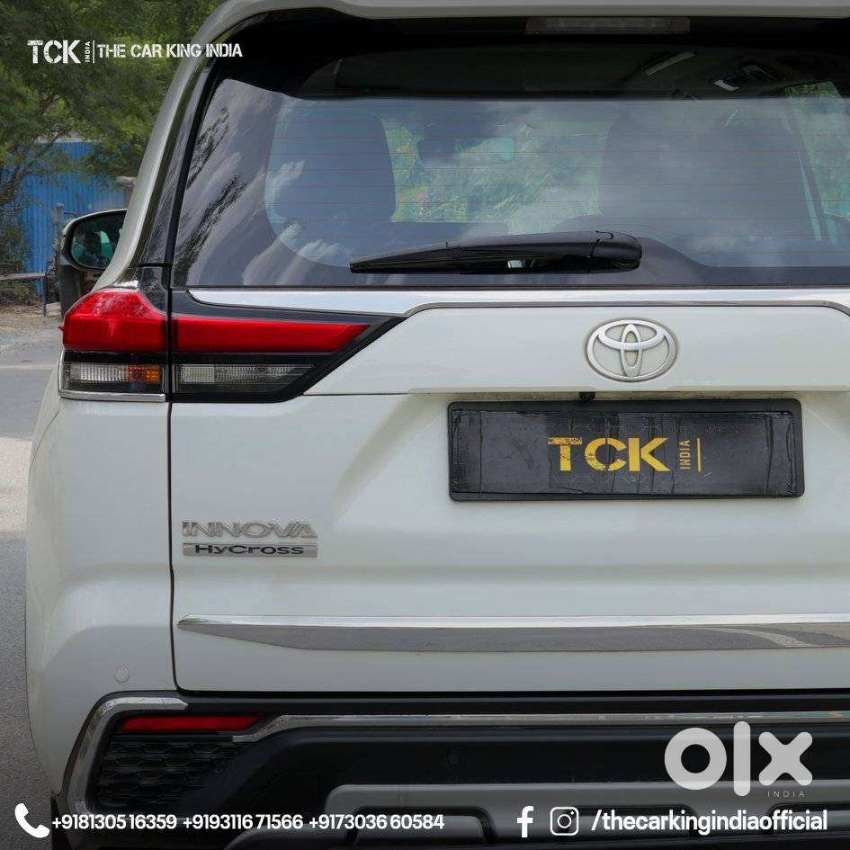 Toyota Innova Hycross 2.0 Zx (o) Hybrid 7 Str, 2025, Petrol