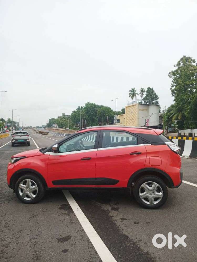 Tata Nexon 1.2 Revotron Xm (s), 2020, Petrol
