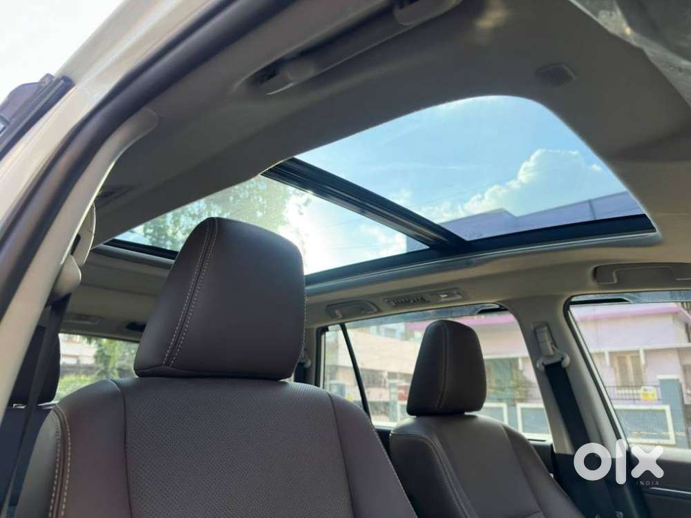 Toyota Innova Hycross 2.0 Zx (o) Hybrid 7 Str, 2025, Cng & Hybrids