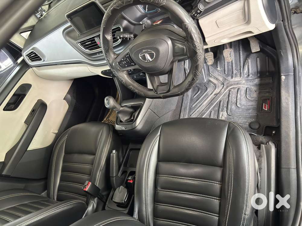 Tata Altoz Diesel Manual 2024 Well Maintained Car With Sunroof