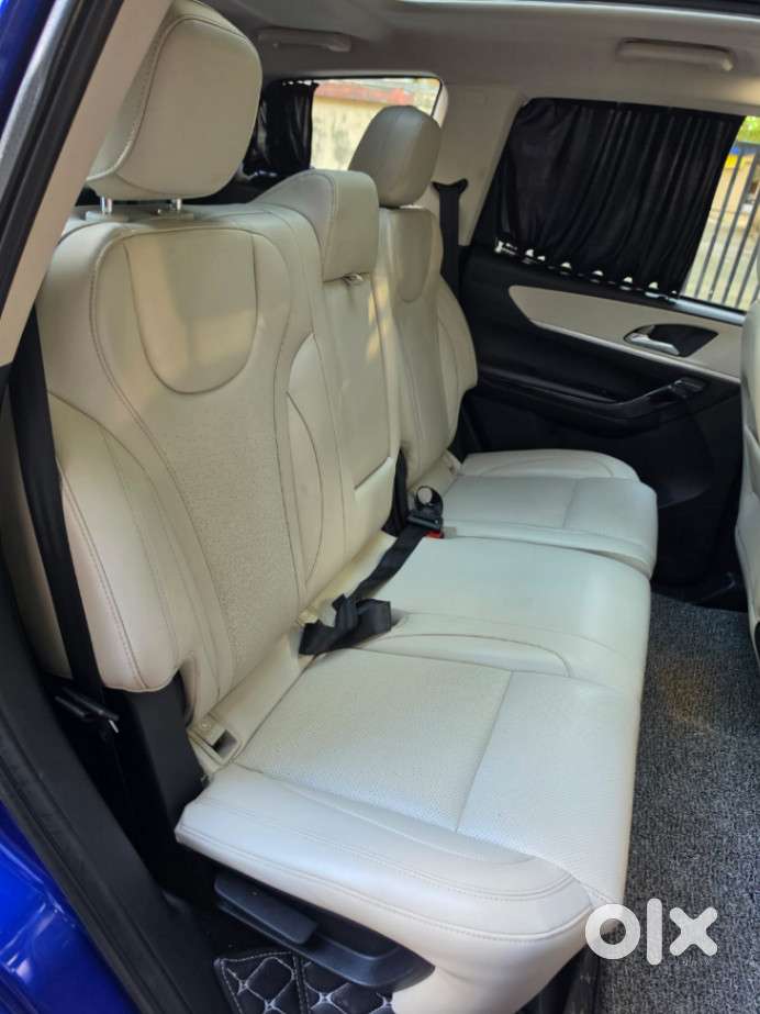 Mahindra Xuv700 2.2 Ax 7 Diesel At Luxury Pack Str, 2023, Diesel