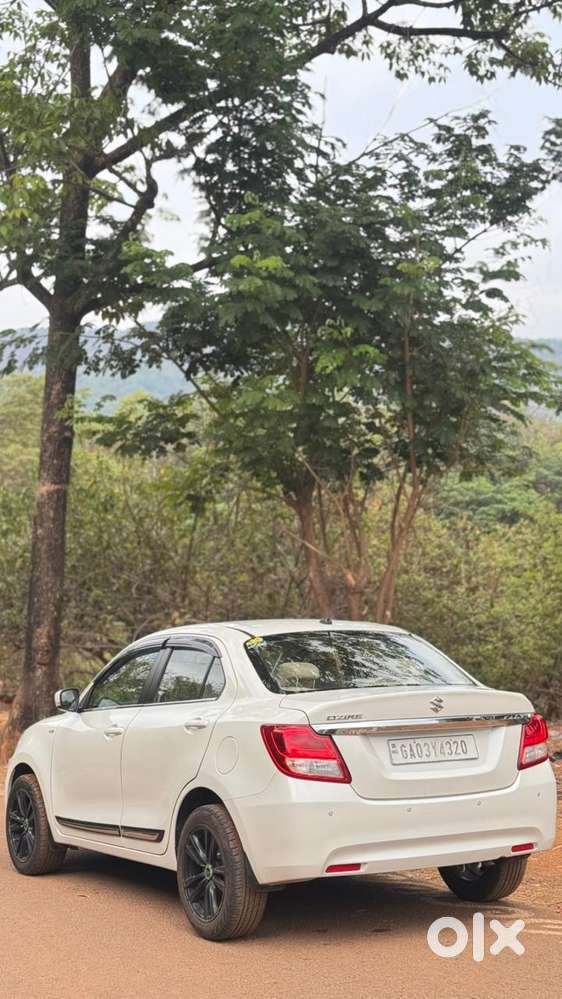 Maruti Suzuki Swift Dzire 1.2 Vxi Bsiv, 2018, Petrol