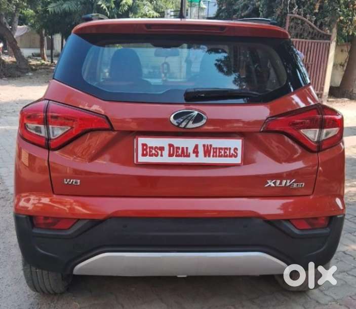 Mahindra Xuv300 W8 1.2 Petrol Dual Tone, 2019, Petrol