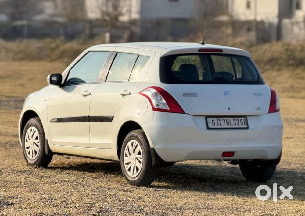 Maruti Suzuki Swift Vxi Optional, 2017, Petrol